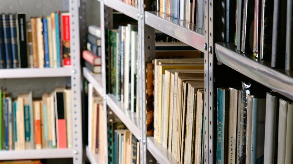 13-year-old girl sets up 18th library in Hyderabad, collects over 11k books so far