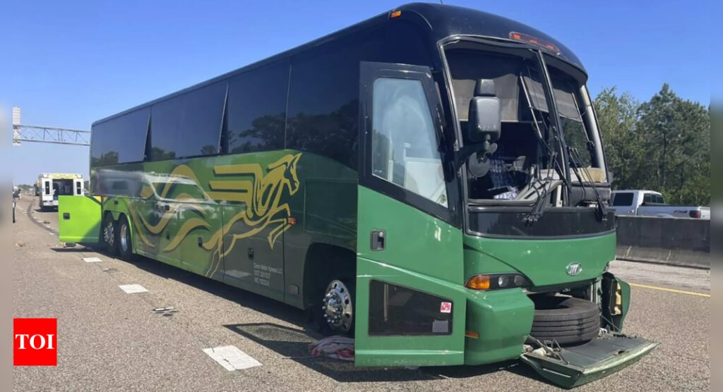 11 injured as bus carrying University of South Carolina fraternity crashes in Mississippi