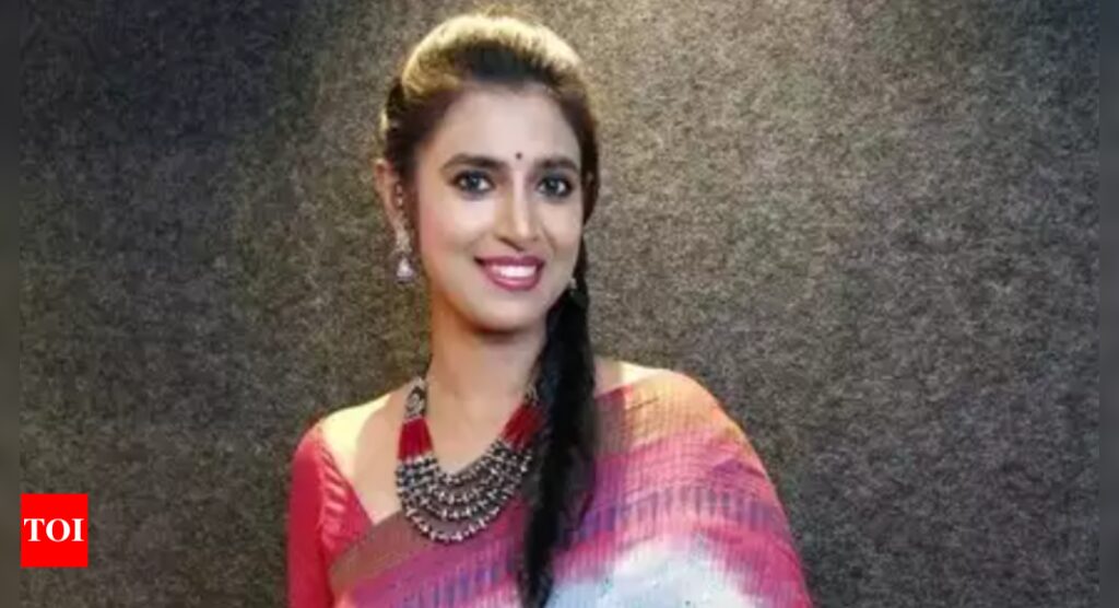 Tamil actor Kasthuri held for remarks against Telugus | Chennai News