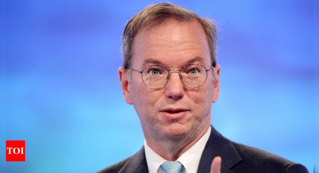 Ex-Google CEO Schmidt to the US Army: Give tanks away, instead buy a …