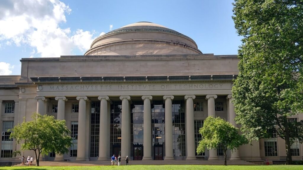 MIT to offer free education to students with family income below 0,000