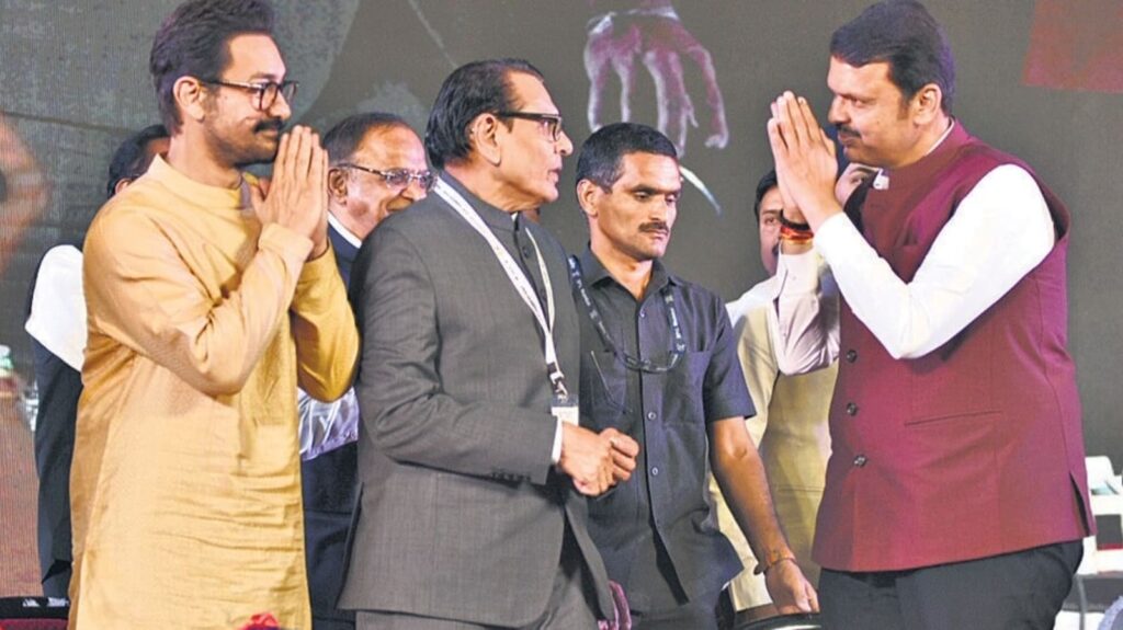 Maharashtra oath on Dec 5, Shiv Sena insists on home portfolio | Latest News India