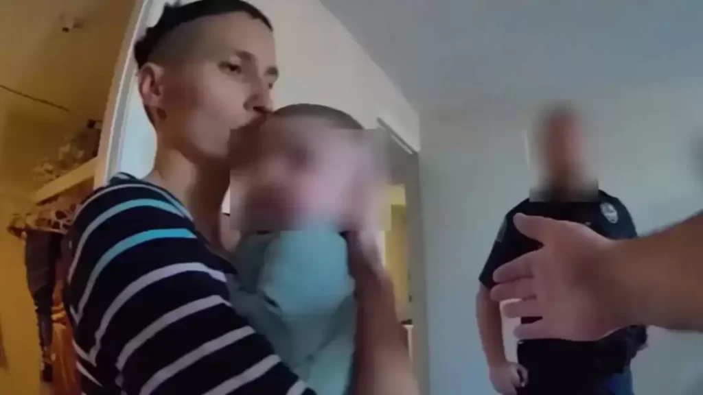 Missouri mom, her 2-month-old baby shot dead by cops after she lunged at them with knife, horrifying footage released