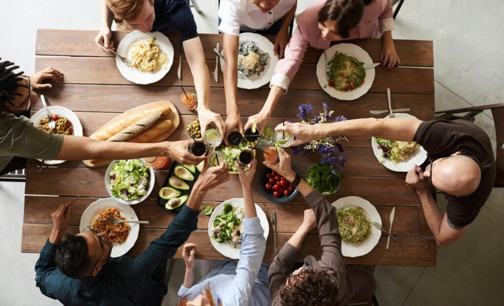 Thanksgiving 2024: 5 budget-friendly tips to save on festive dinner without sacrificing flavour | World News