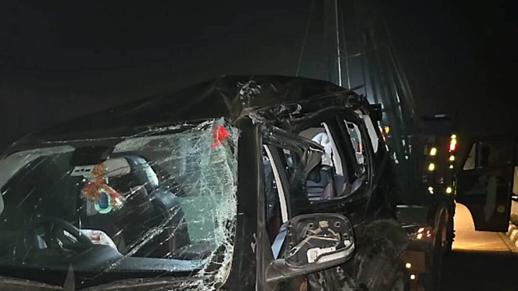 UP: Five doctors killed after car collides with truck in Kannauj