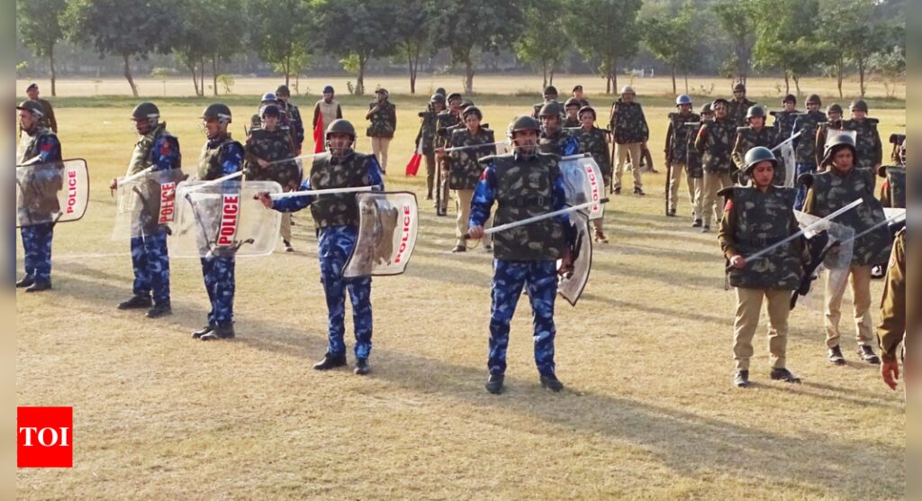 Prior to farmer’s Delhi kooch, police train riot control forces, holds mock drill