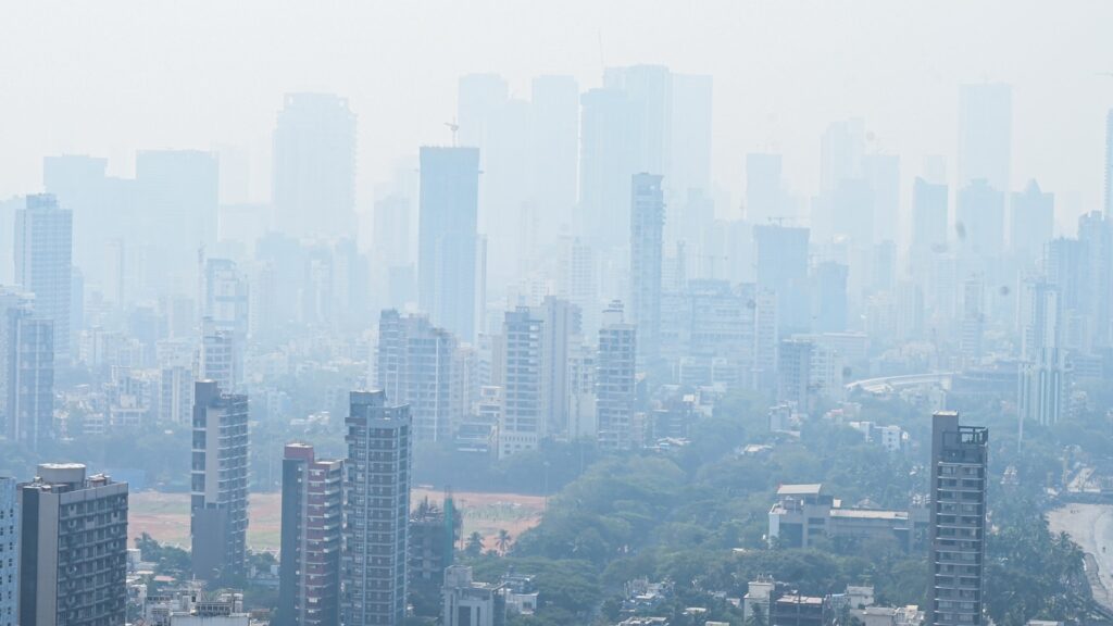 At 13.7 degrees Celsius, Mumbai records lowest temperature in 9 years | Mumbai news