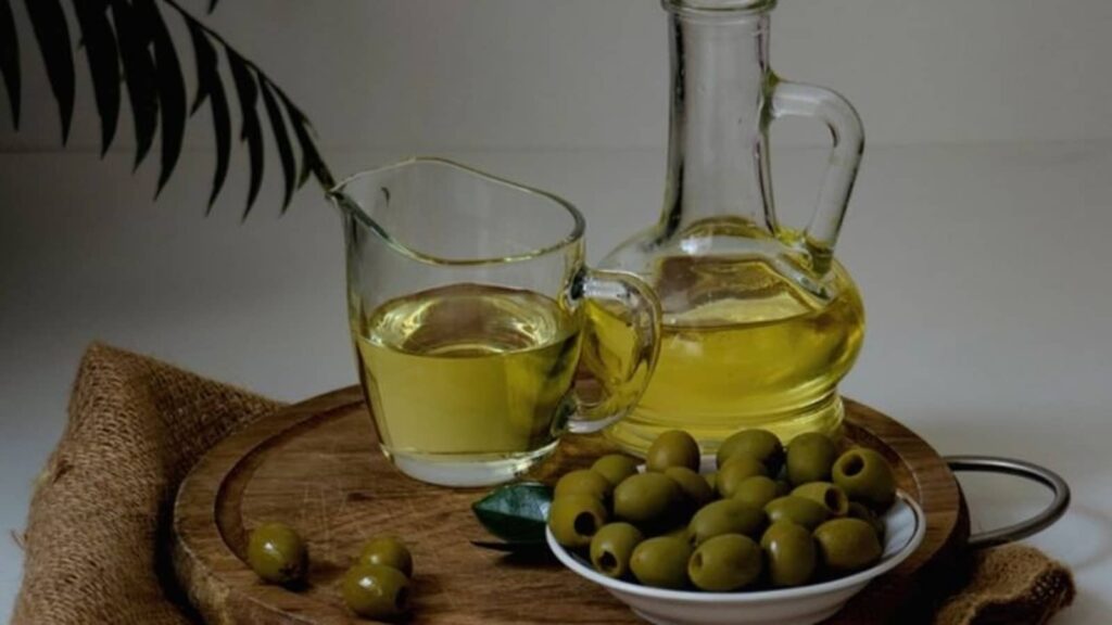 Baking with olive oil: Move over butter for cakes and cookies. Try these tips and tricks for delicious results