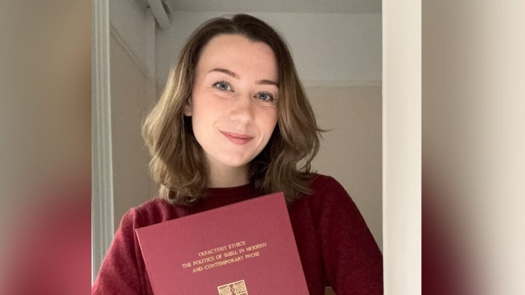 Cambridge teacher earns PhD with thesis on ‘politics of smell,’ leaves internet divided | Trending