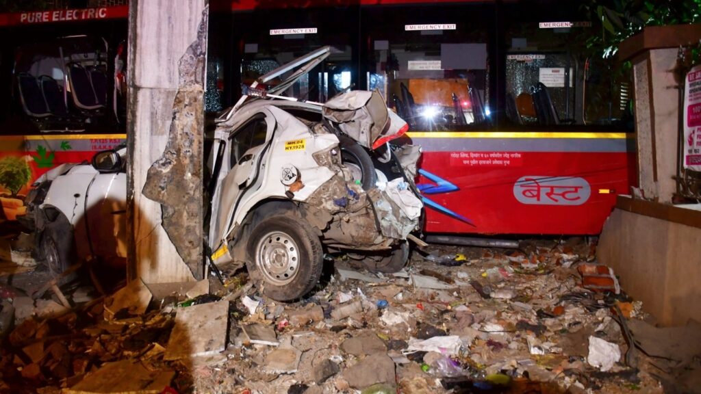 Mumbai accident: What BEST bus driver Sanjay More told police about Kurla crash | Latest News India