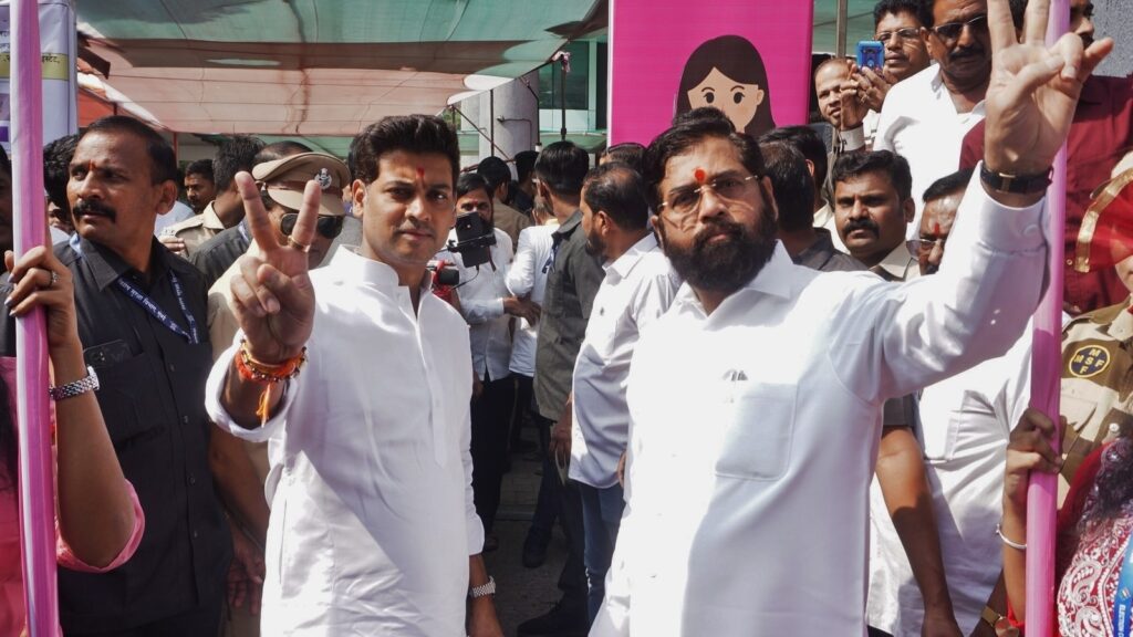 Shinde’s son Shrikant denies rumours of seeking Maharashtra deputy CM’s post, says he won’t join new government | Mumbai news