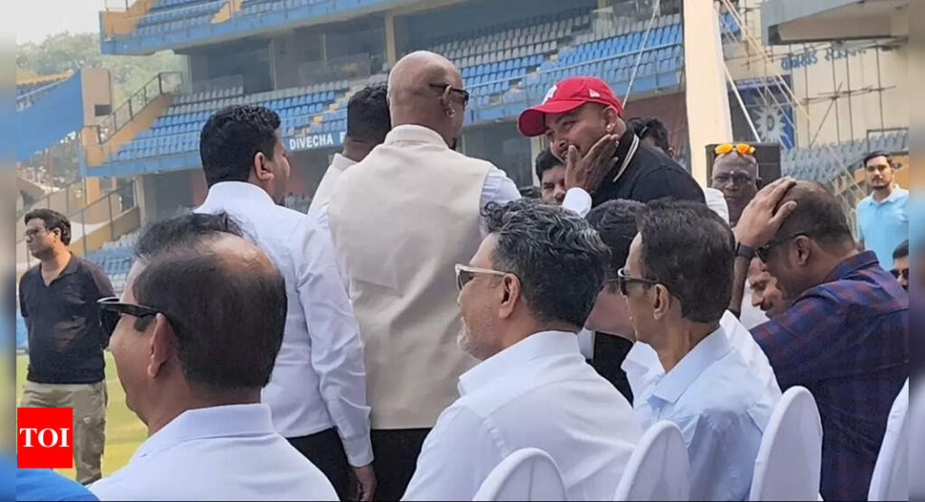 Vinod Kambli and Prithvi Shaw steal the spotlight at Wankhede’s 50th anniversary event | Cricket News