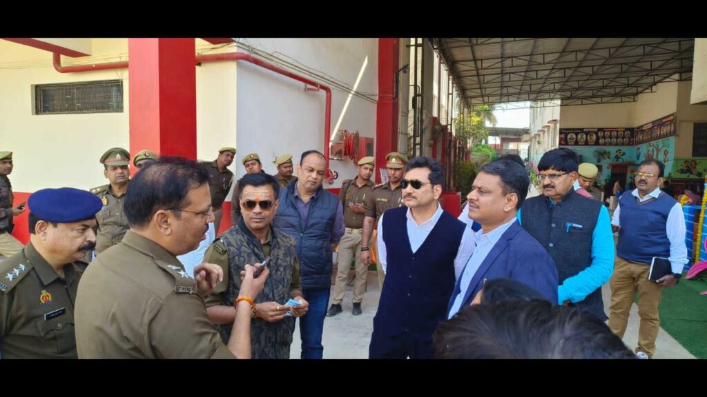 2,000 more Naga sadhus to reach Kashi from Mahakumbh today