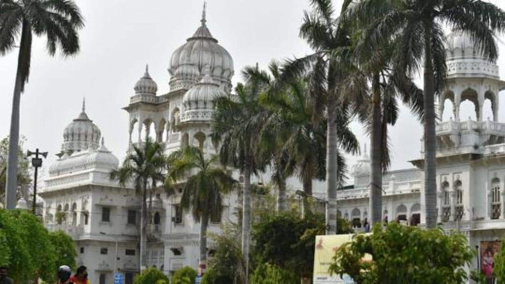 Acute staff shortage ails major health facilities in city