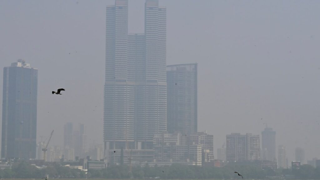 Air pollution crisis in Indian metros, urgent call for electrification