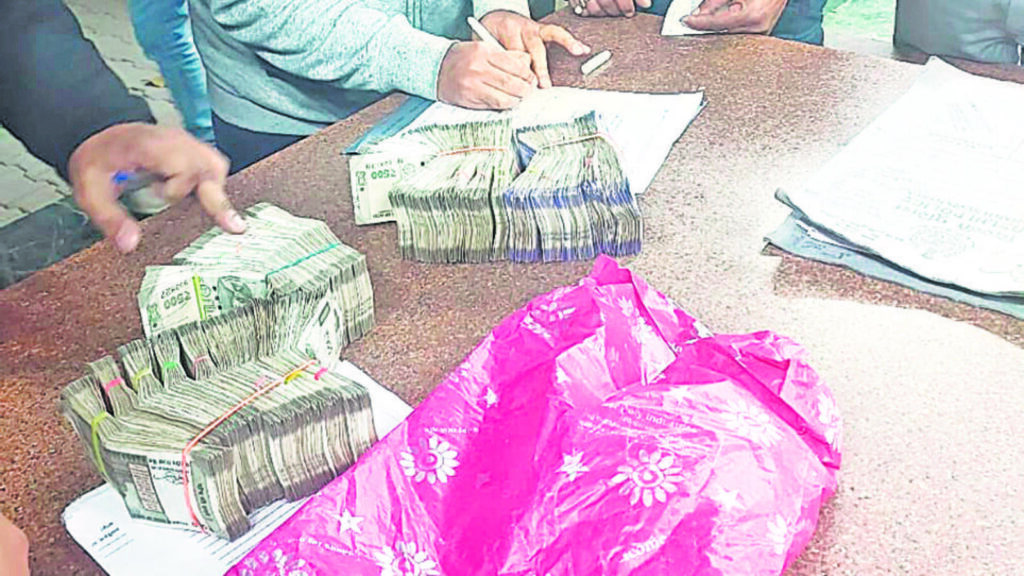 Autopsies conducted late into the night, kin given ex gratia in cash | Latest News Delhi