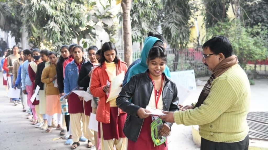 BSEB Class 12 Exam 2025 Day 3: Students appear for Physics Class 12 exam | In Pics