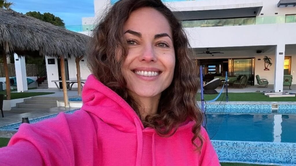 Barbara Mori would be ‘more than happy’ to do a Bollywood film 15 years after Kites; says she’s a ‘different woman’ now | Bollywood