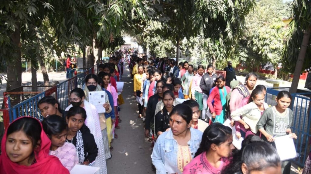 Bihar Board Inter Exam 2025 Day 4 in Pics: Students appear for Class 12 Hindi paper (shift 2) in Patna on Thursday