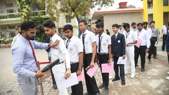 CBSE Class 10 Hindi exam analysis live: Paper analysis by teachers, students reactions here