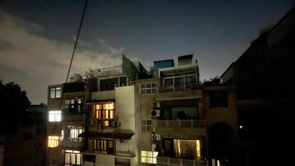 Closeness to Himalayas, 3 fault lines make city prone to quakes | Latest News Delhi
