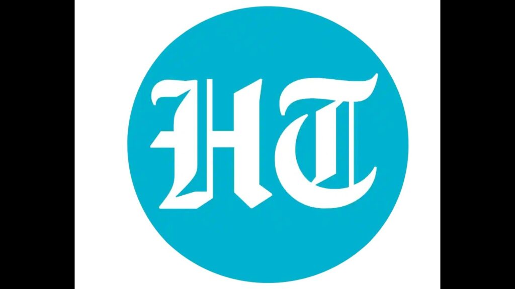 Cop probing accident on tracks hit by a train | Mumbai news