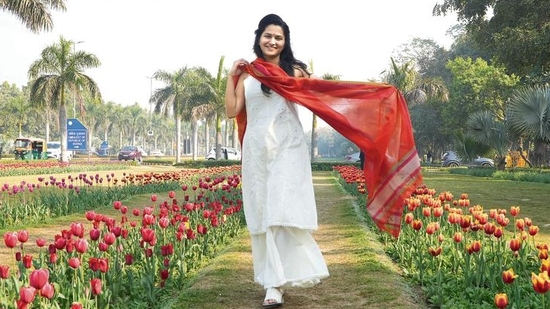 Delhi Tulip Festival 2025| International chess master Vantika Agrawal says, ‘Tulips took away my stress’