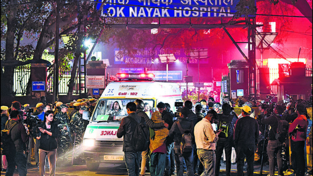 Delhi rly stn stampede victims: ‘We gasped for breath for an hour…bodies everywhere’ | Latest News Delhi