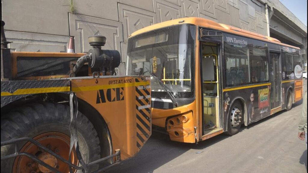 E-bus rams crowd, kills 2, injures 4 near Masuri underpass