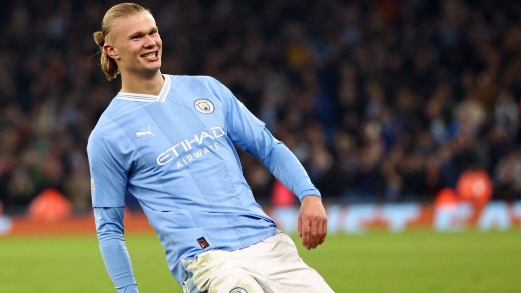Erling Haaland celebrates £500K-a-week deal with flashy £200K Porsche – fans ask ‘why?’ | Football News