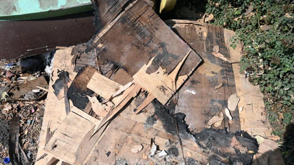 Fires near their huts keep Jai Bhim Nagar residents on edge | Mumbai news