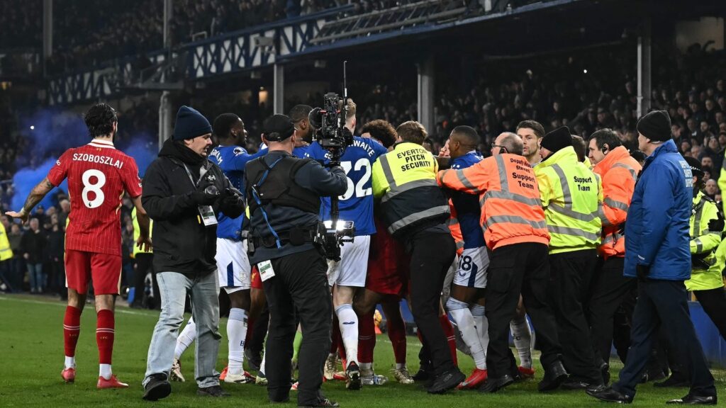 Four goals, four red cards: Coaches, players, police land blows in unruly Everton vs Liverpool match | Football News