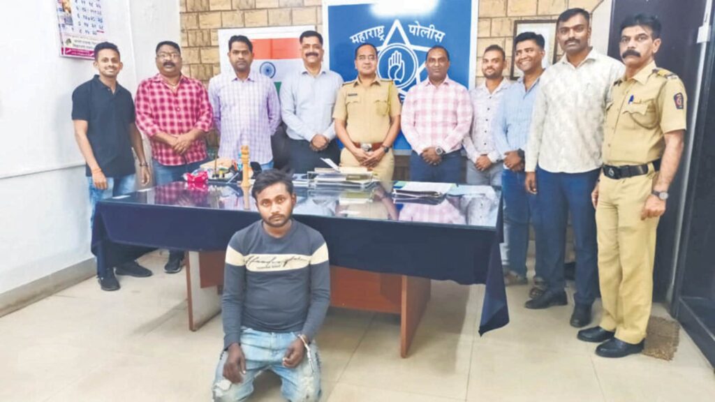 GRP rescue kidnapped 5-year-old son of pavement dwellers, reunite him with family | Mumbai news