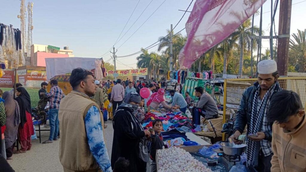 Ghaziabad: Weekly markets to stay, but behind a yellow line