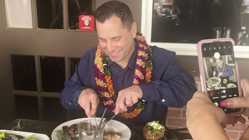 Hawaii man walks free after spending 30 years in prison for a murder he didn’t commit | Trending