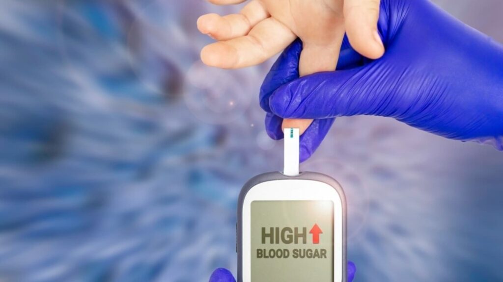 High blood sugar and gastrointestinal infections in diabetics: Doctor explains link, prevention tips | Health