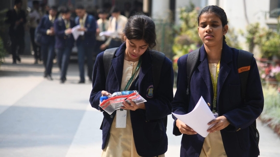 ICSE, ISC Exams 2025 Live: Class 10th English paper 2; Class 12th Economics, Biotechnology paper 1 exams today