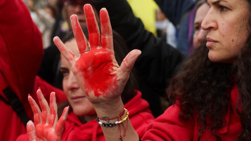 Israelis take to streets in strong protest for Gaza hostage deal | In Pics