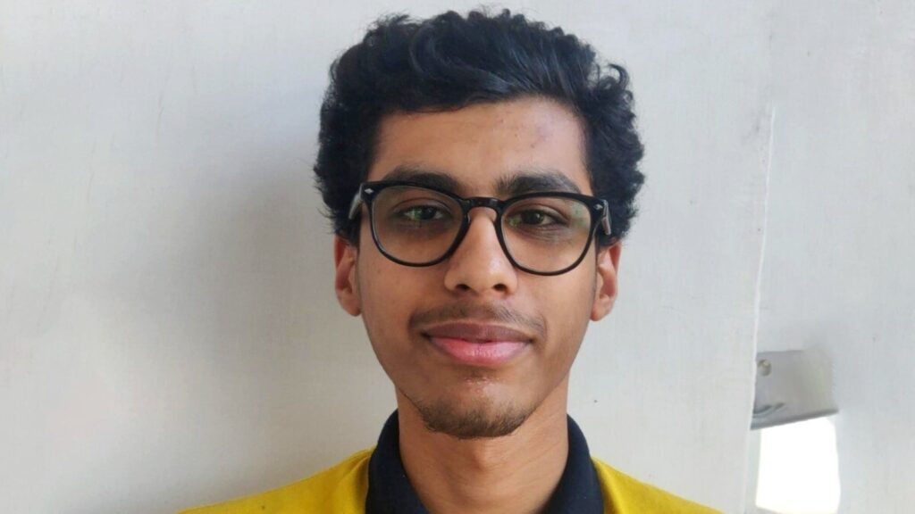 JEE Mains 2025: Perfect Scorer Shiven Vikas Toshniwal stays away from Instagram, Facebook, and Twitter | Competitive Exams