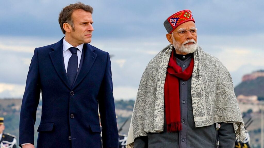 Kangana Ranaut gushes over PM Narendra Modi debuting Himachali topi in France to meet French President Macron | Fashion Trends