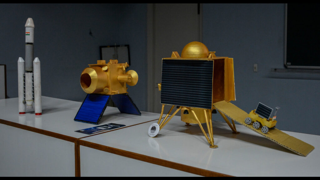 Lecture on ‘Striking Gold with Gravitational Waves’ organised by IUCAA 