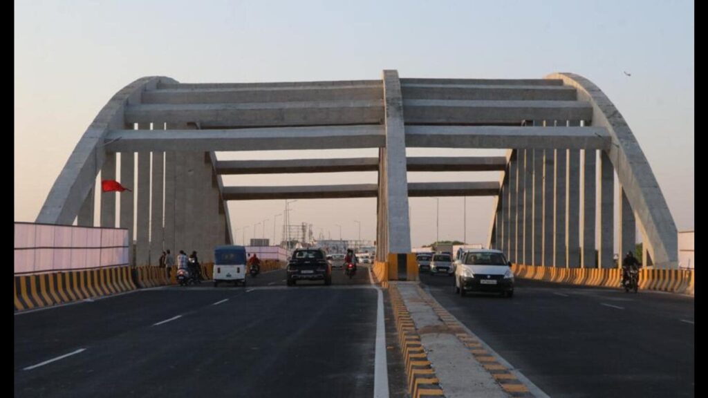 Lko: Polytechnic to Engineering College commute now smoother with new flyover