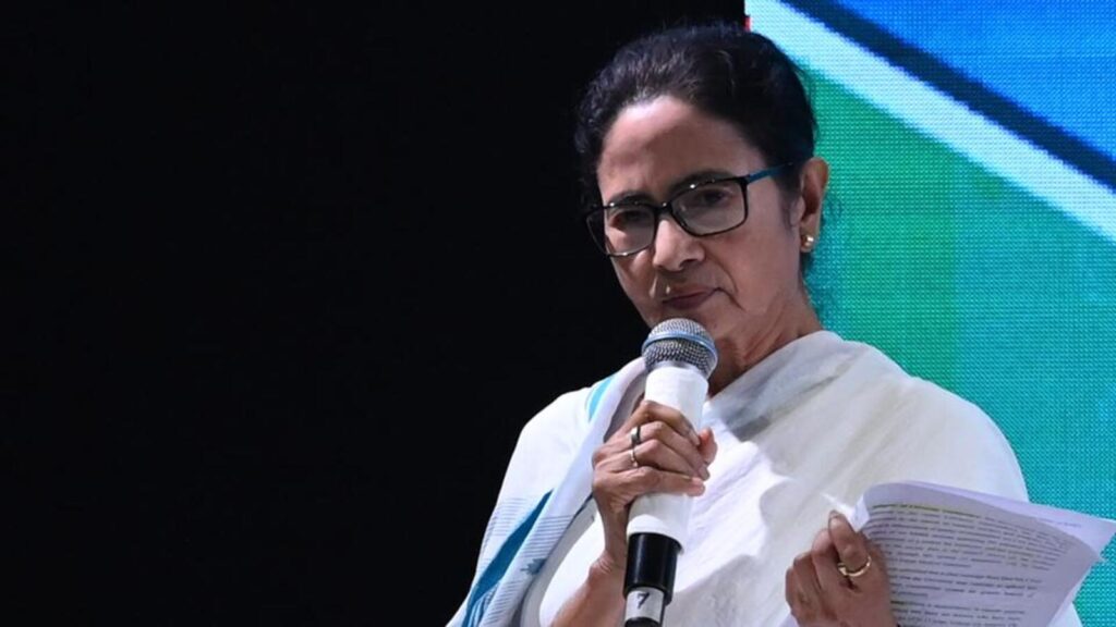 Mamata Banerjee reaches out to Bengal’s govt docs, announces salary hike | Kolkata