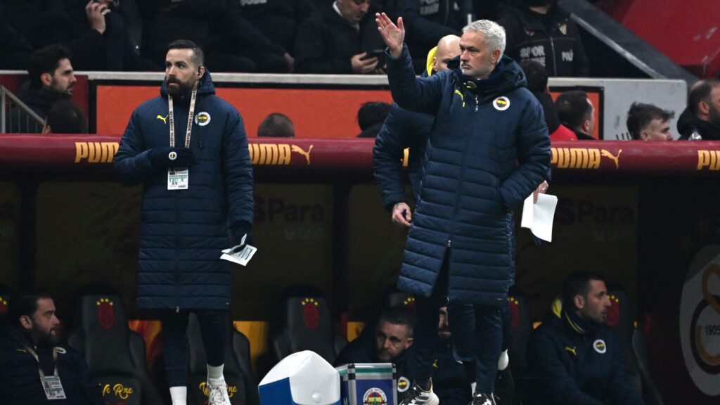 Mourinho accused of making ‘racist statements’, Galatasaray to launch criminal proceedings against Fenerbahce manager | Football News
