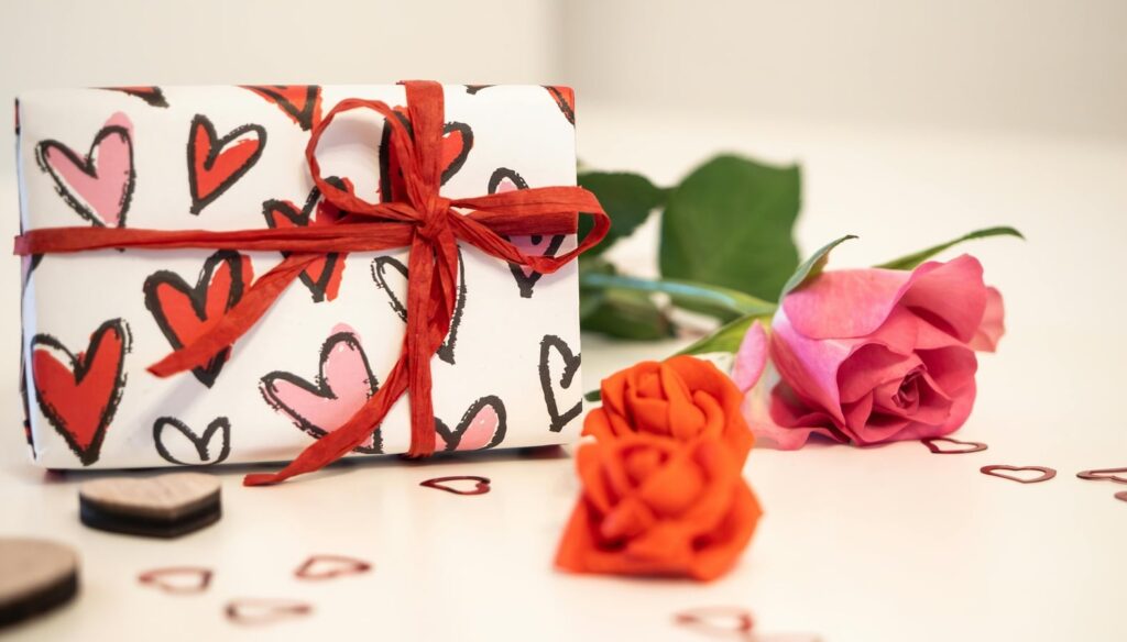 Myntra Fashion Carnival Sale is LIVE and it’s the perfect time to pick V-Day gifts for her | Fashion Trends