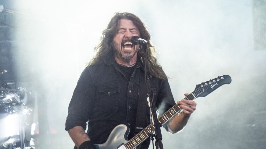 Mystery mom of Dave Grohl’s secret love child identified: Protecting baby from ‘angry fans’