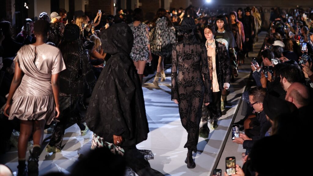 New York Fashion Week: Metallics and red dominates Siriano’s automotive-inspired collection | Fashion Trends