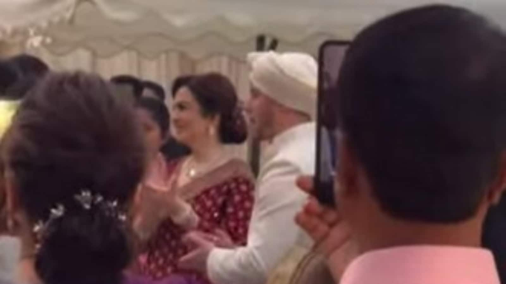 Nita Ambani shares special moment with Nick Jonas at Siddharth Chopra’s wedding. Video | Trending