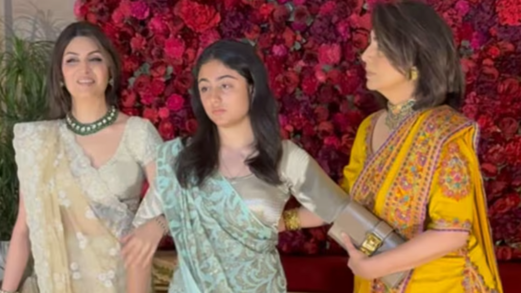‘Peak teen behaviour’: Fans try to decode Neetu Kapoor and granddaughter Samara’s awkward pap moment
