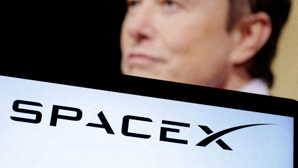 Prominent SpaceX engineer who worked on Starlink is leaving the company